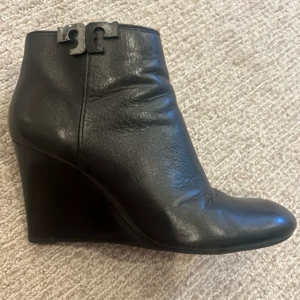 Tory Burch Lowell Black Leather Wedge Ankle Boots Booties Size 9.5